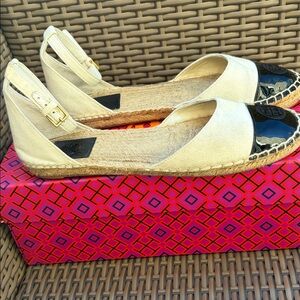 Tory Burch Stylish Beige and Black Espadrille Flat